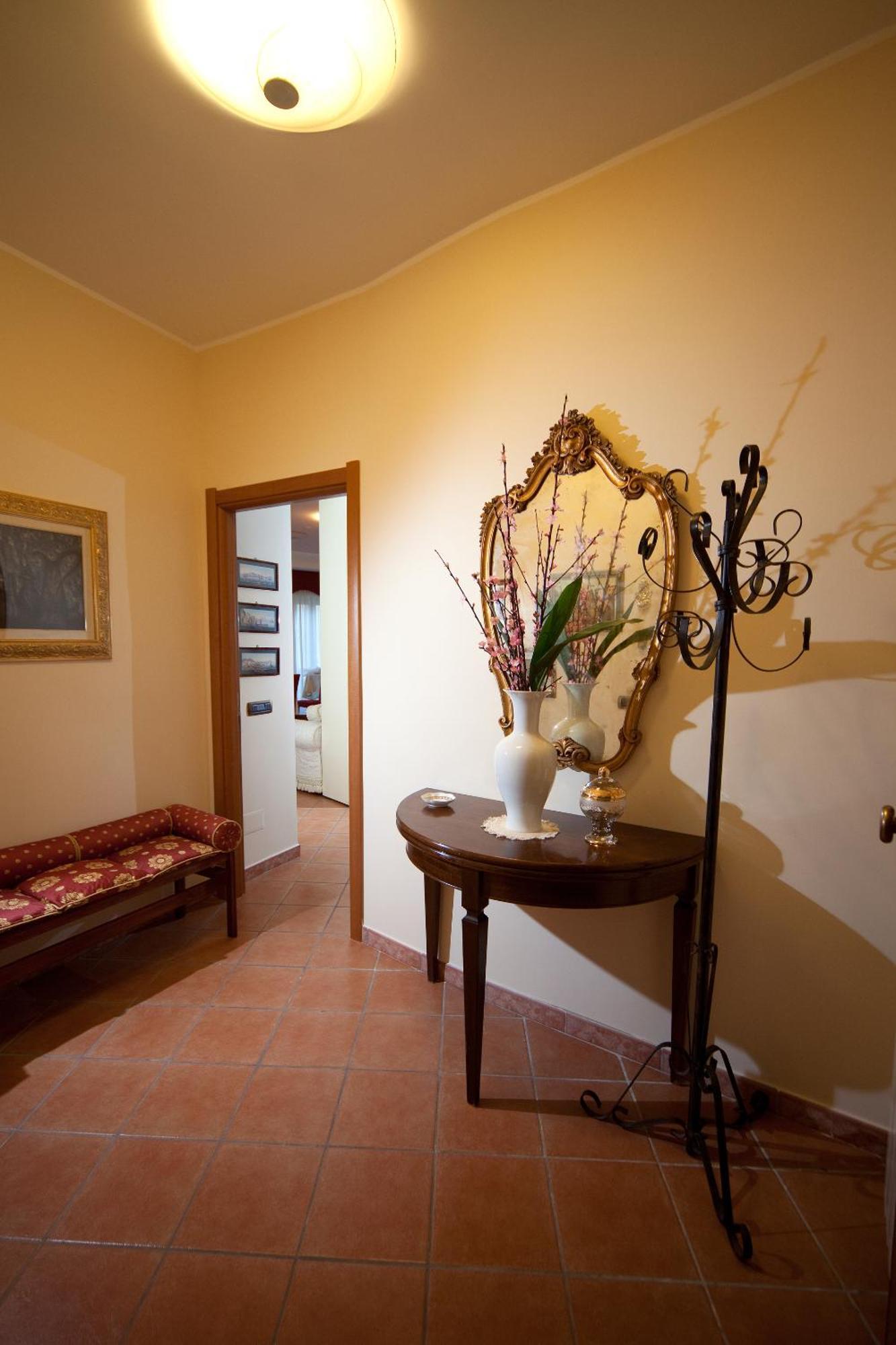 Napoli Porta Di Mare Bed and Breakfast Exteriör bild