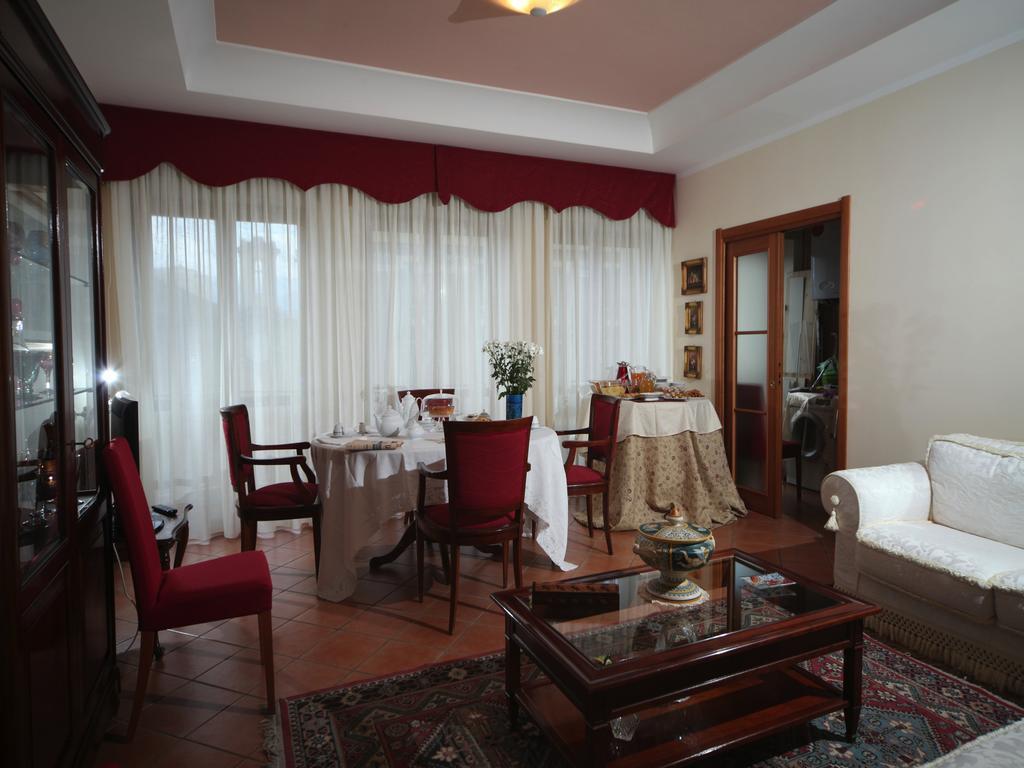 Napoli Porta Di Mare Bed and Breakfast Exteriör bild