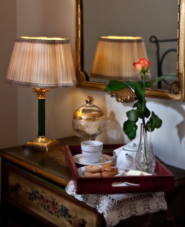 Napoli Porta Di Mare Bed and Breakfast Rum bild