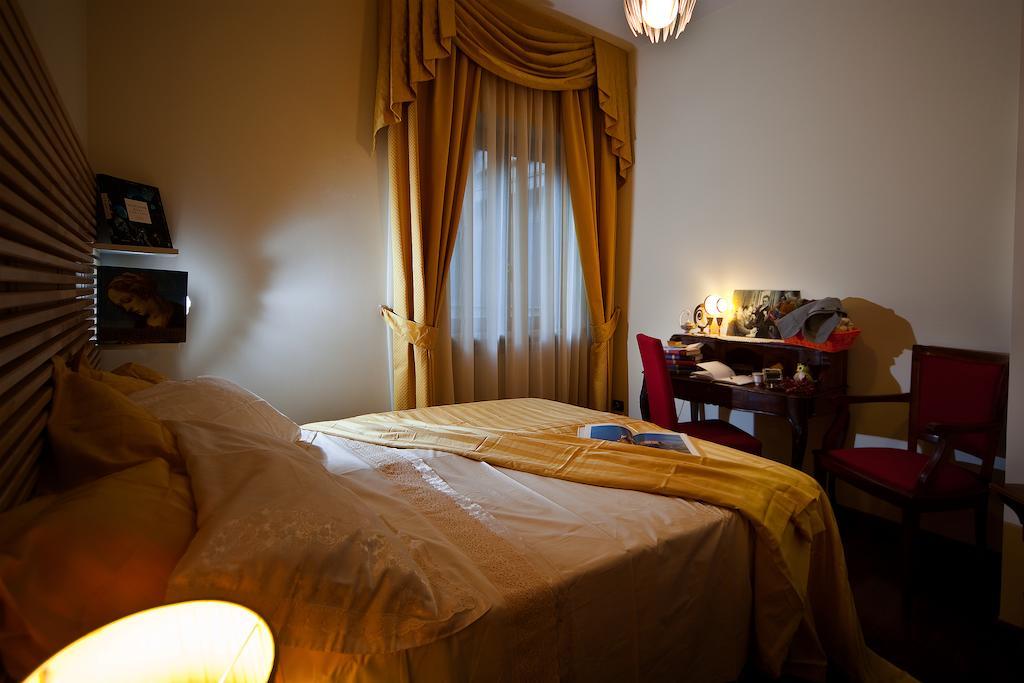 Napoli Porta Di Mare Bed and Breakfast Exteriör bild